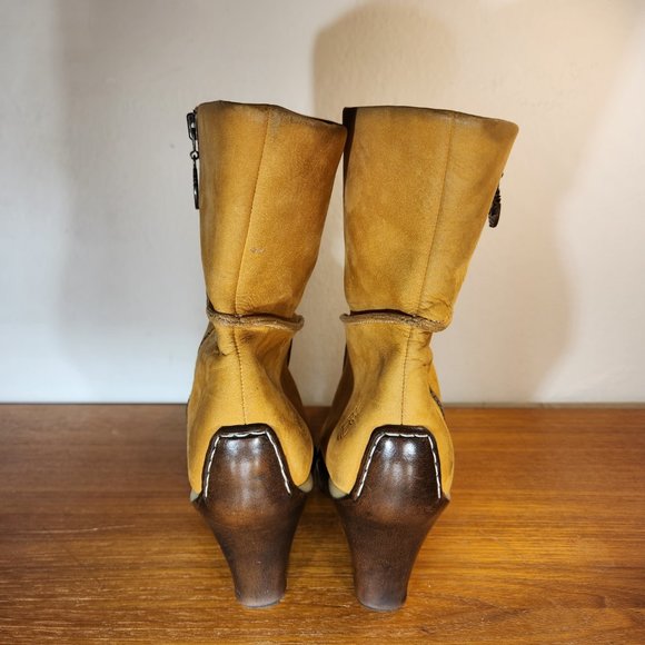 Timberland Original Yellow Waterproof Boots Women (8.5) - Picture 8 of 15